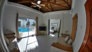 seapearl of alona