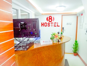 8hostel