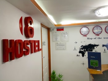 8hostel