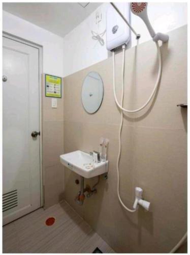 yuj inn pasay