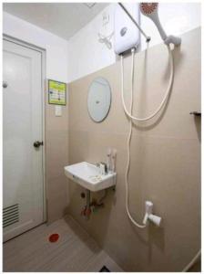 yuj inn pasay