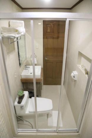 the lakeview suites