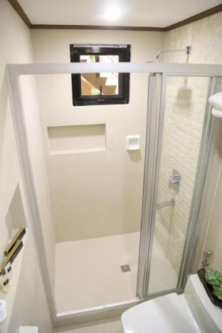 the lakeview suites