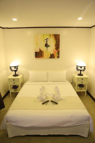the lakeview suites
