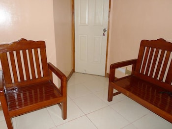 amos digue pension house