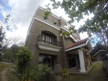 Rex Habitat And Cultural Display Area,Cavite City>>Cavite,2.5 star
