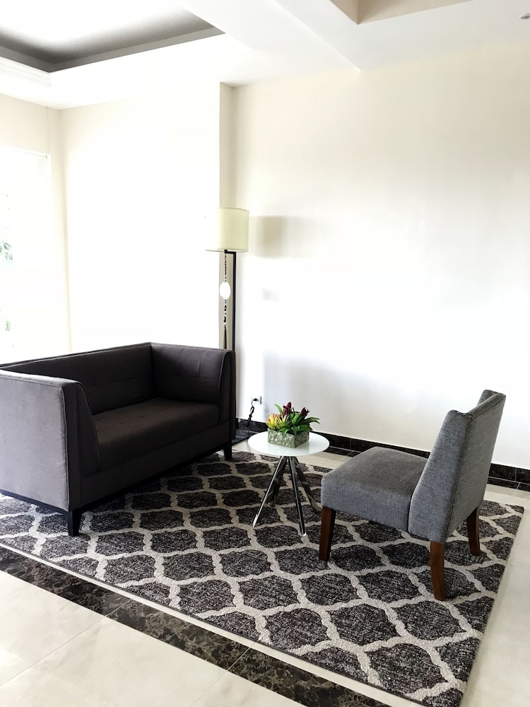 sotogrande iloilo hotel