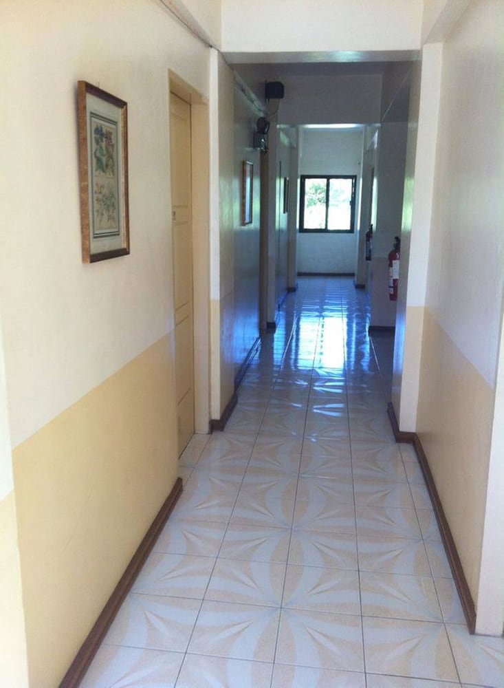 tondaligan beach hotel