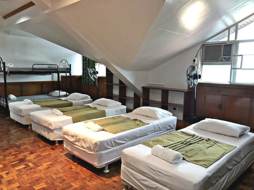 ang tahanan ni aling meding hotel