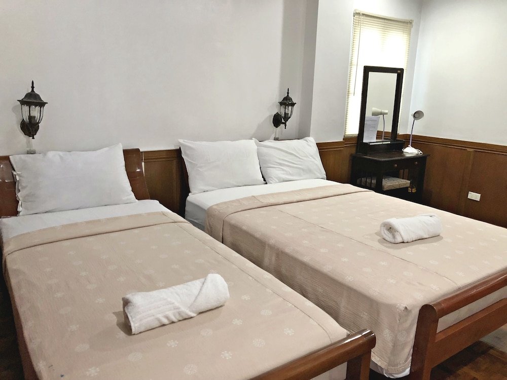ang tahanan ni aling meding hotel
