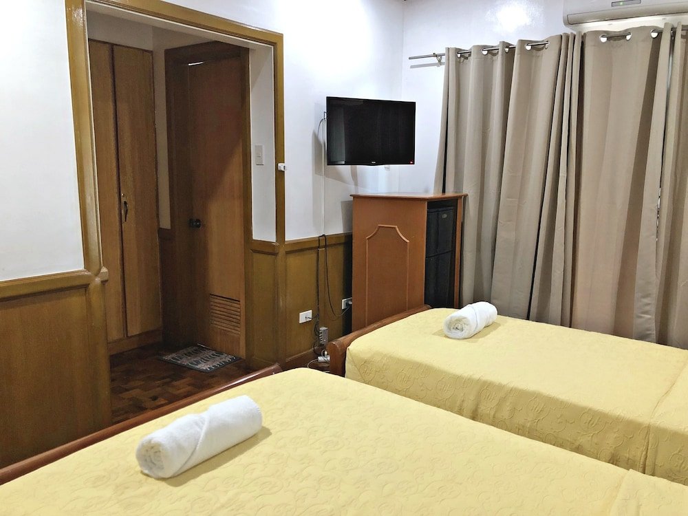 ang tahanan ni aling meding hotel