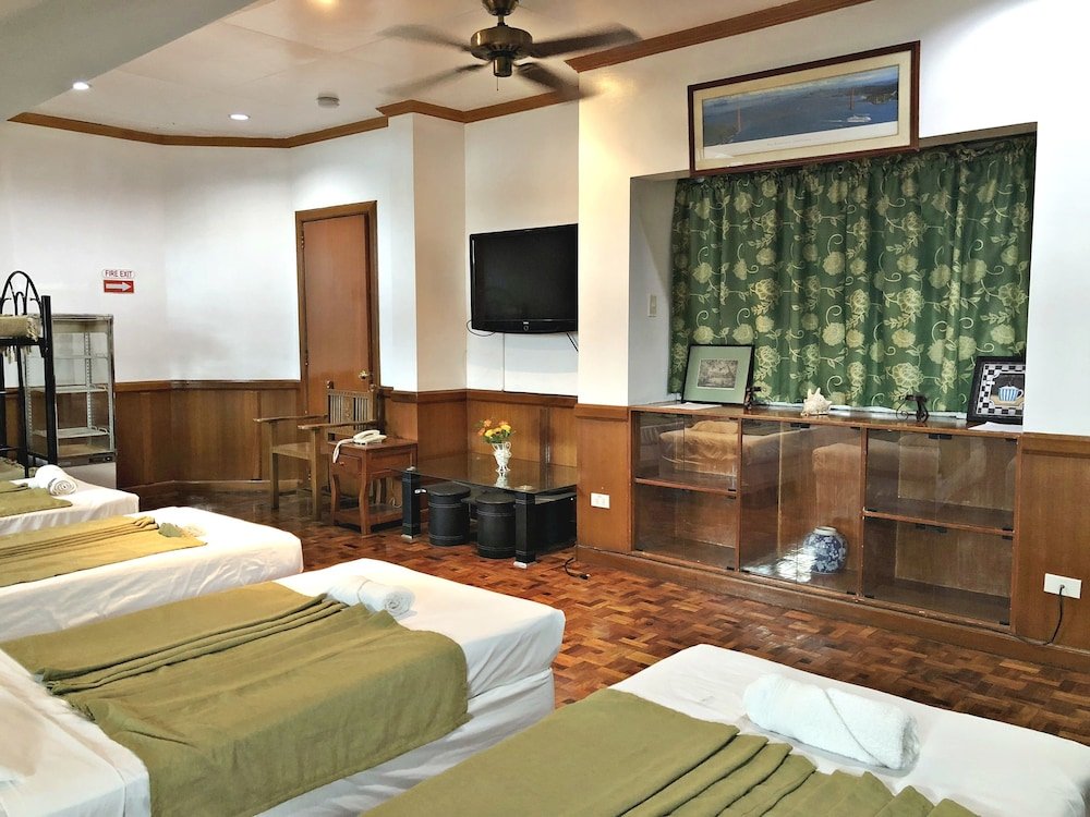 ang tahanan ni aling meding hotel