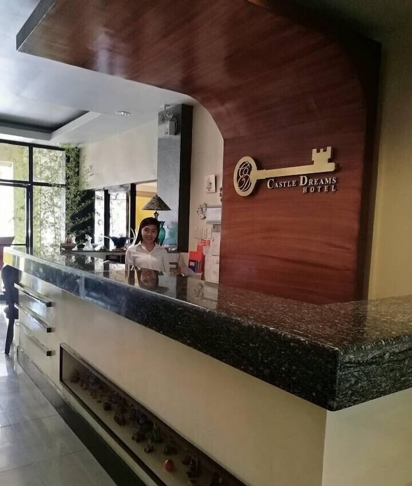 castle dreams hotel