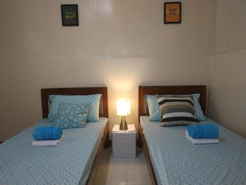 nelmanns nipa huts