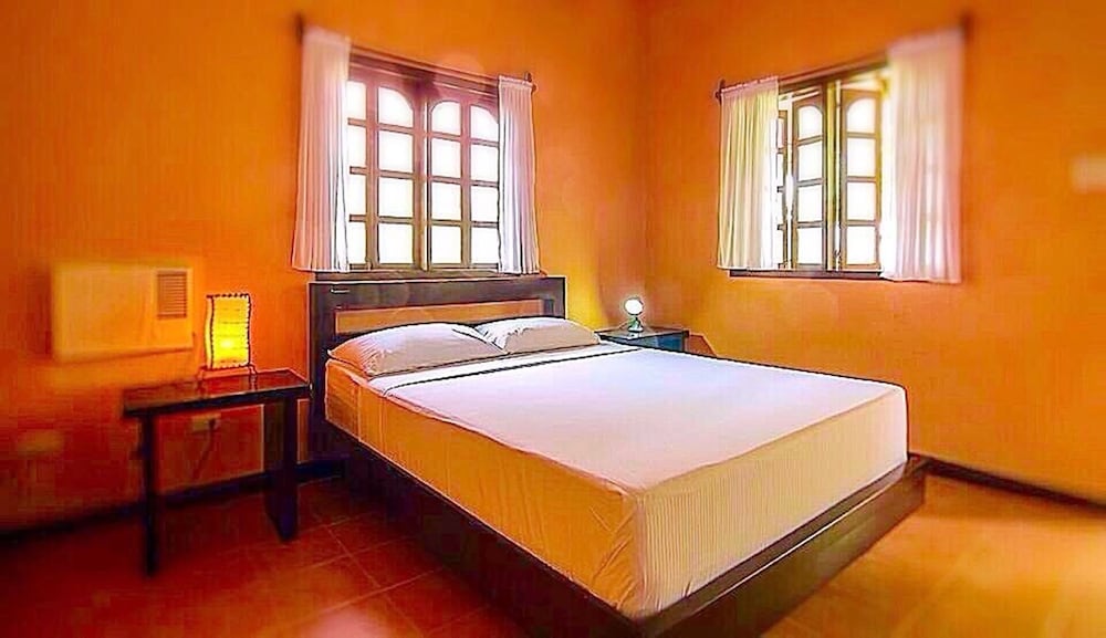 puesta del sol beach bungalows