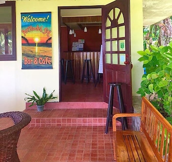 puesta del sol beach bungalows