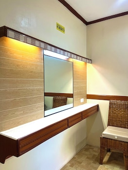 coconut pension house