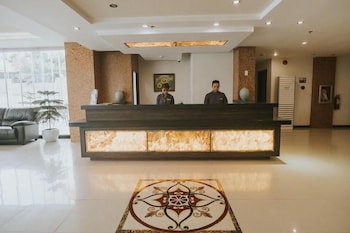 panorama summit hotel