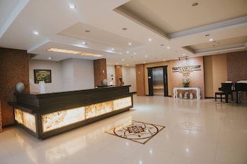 panorama summit hotel
