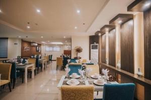 panorama summit hotel