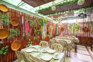 manila