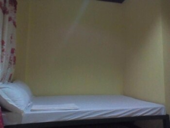 rms travellers inn hostel