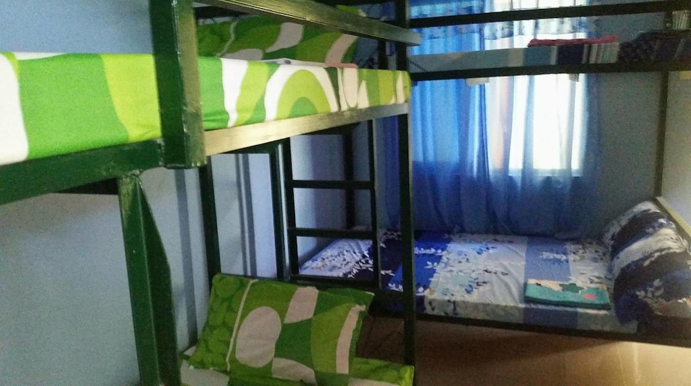 rms travellers inn hostel