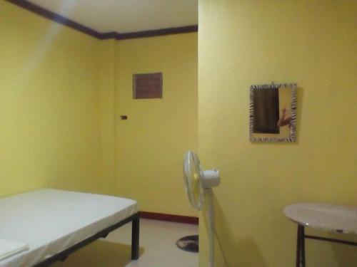 rms travellers inn hostel