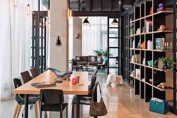 moxy katowice airport