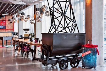 moxy katowice airport