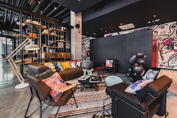 moxy katowice airport