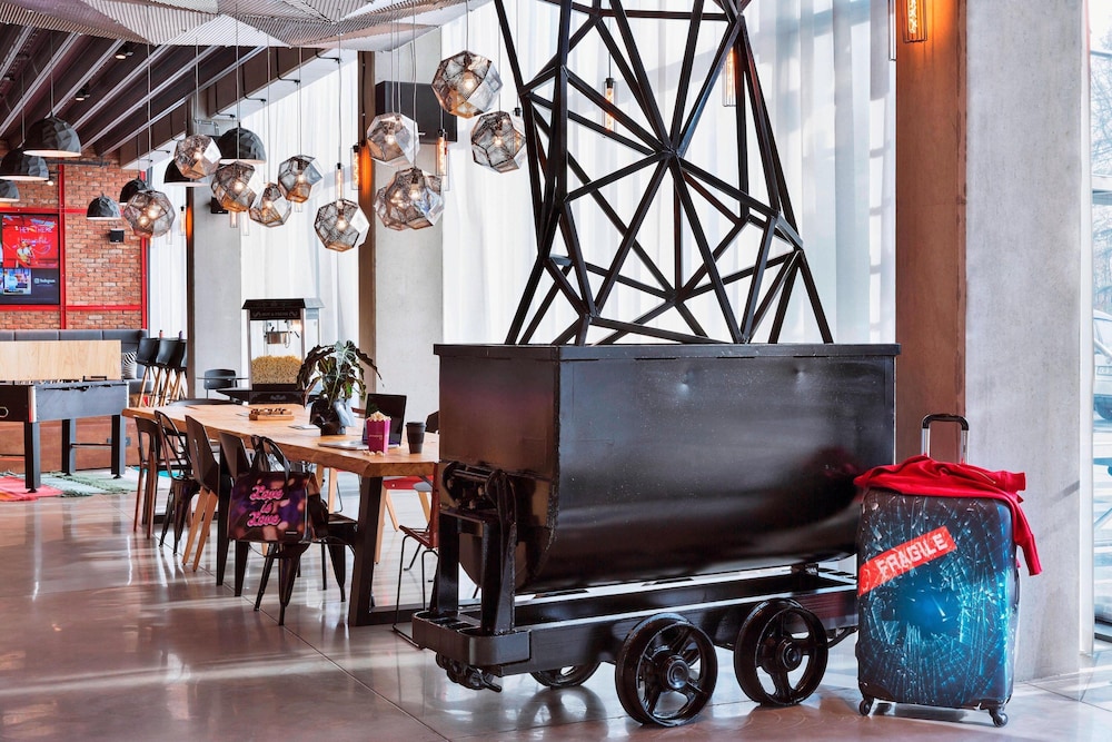 moxy katowice airport