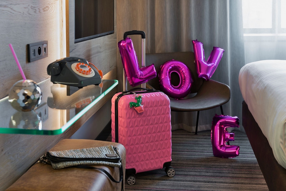 moxy katowice airport