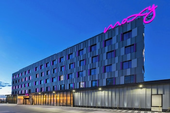 moxy katowice airport