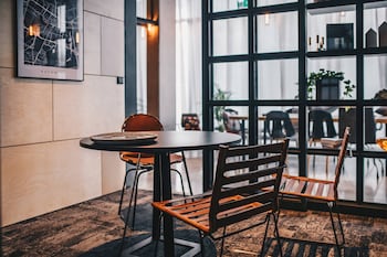 moxy katowice airport