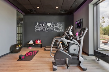 moxy katowice airport