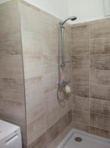 lorf hostelandapartments