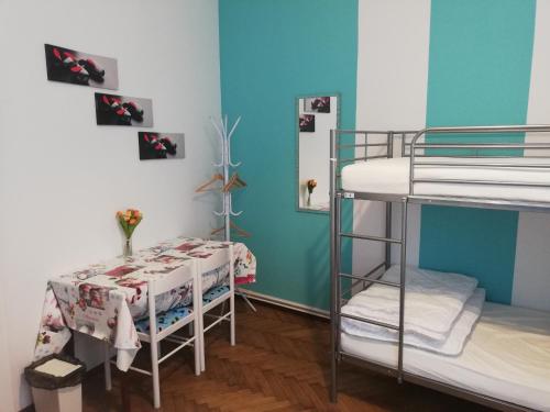 lorf hostelandapartments