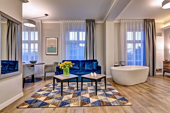 joyinn aparthotel