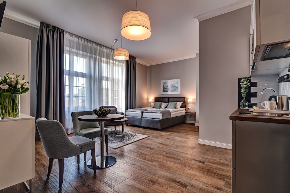 joyinn aparthotel