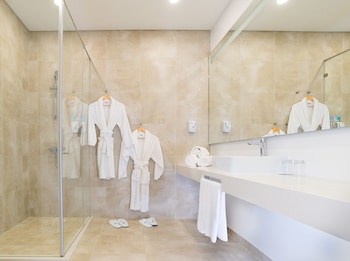 ride surf resort and spa