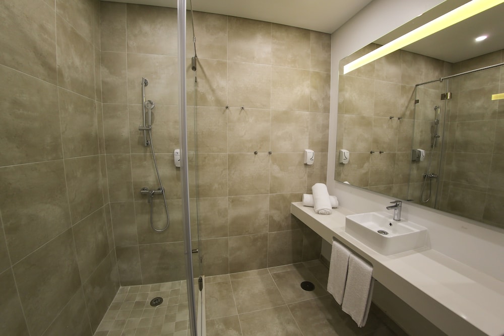 ride surf resort and spa