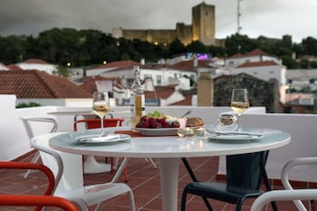 porta da arrabida hostel and suites