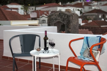 porta da arrabida hostel and suites
