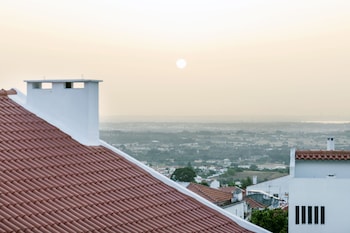 porta da arrabida hostel and suites