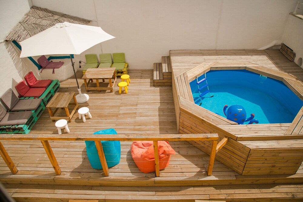 surfers den ericeira