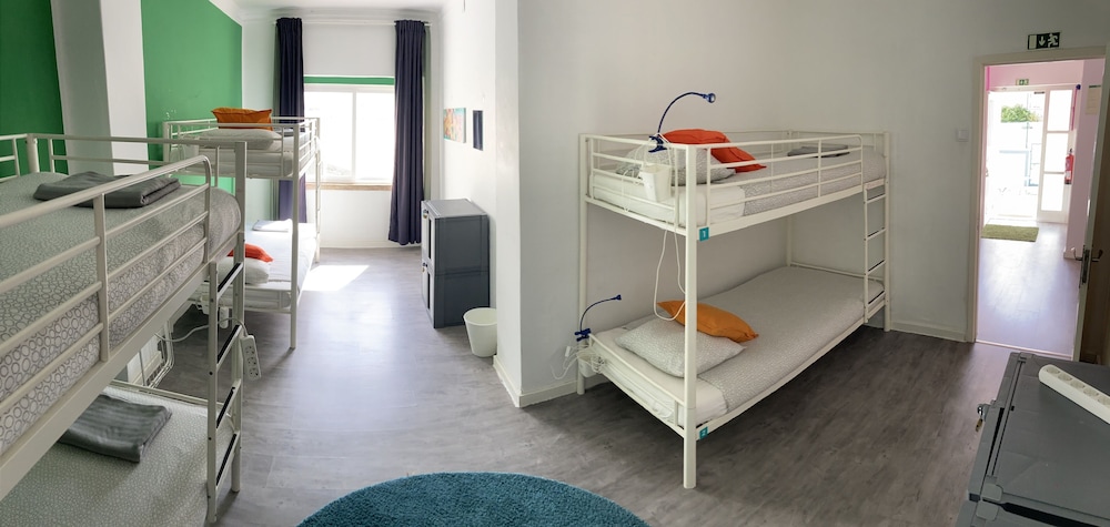 surfers den ericeira