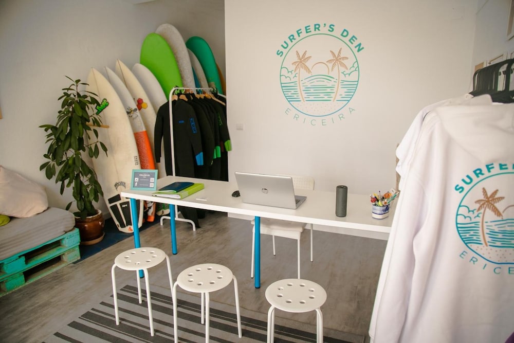 surfers den ericeira