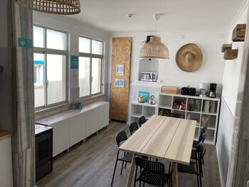 surfers den ericeira