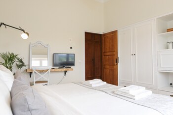 lisbon country villa